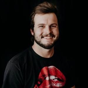 Meet your Posher, Collin